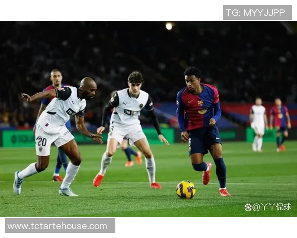 2018年巴塞罗那与华伦西亚激战回顾：精彩瞬间与战术分析