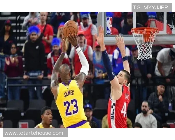 2017年湖人与勇士加时赛激战回顾球迷心潮澎湃的经典对决