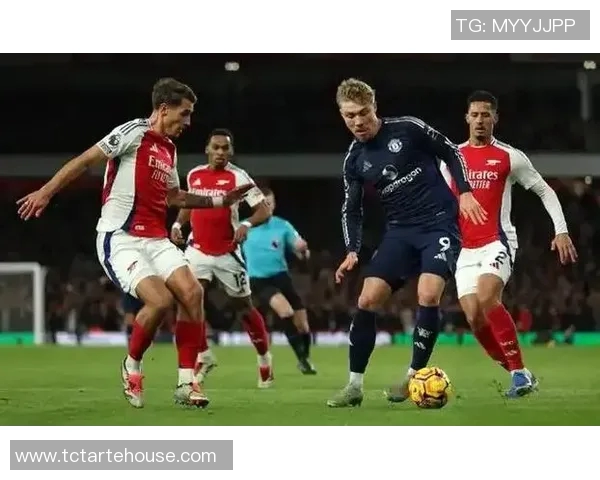 2017英超第12轮曼联主场迎战劲敌全力争胜展现强大实力