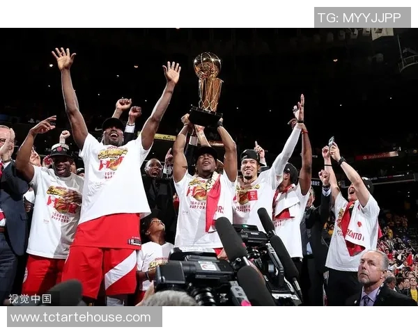 勇士横扫猛龙，荣耀再度加冕